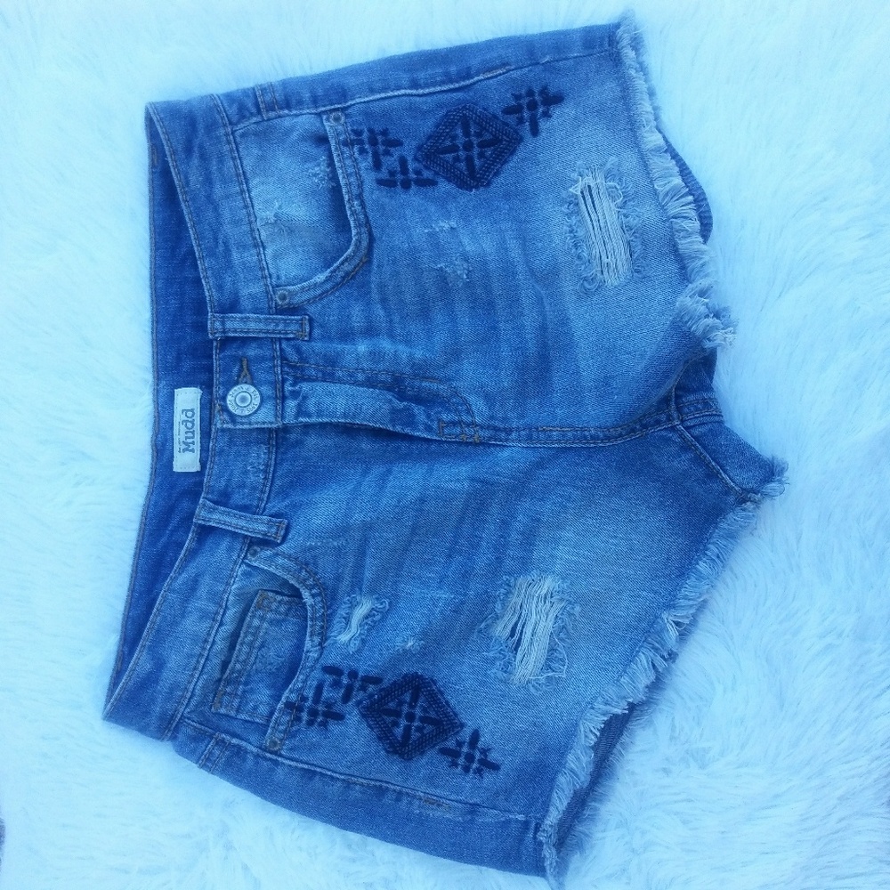 Mudd distressed denim shorts sz 7 NWOT